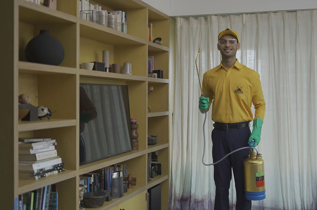 A picture of a pest control expert to the rescue